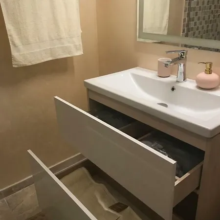 Lägenhet Mv's Apartament *